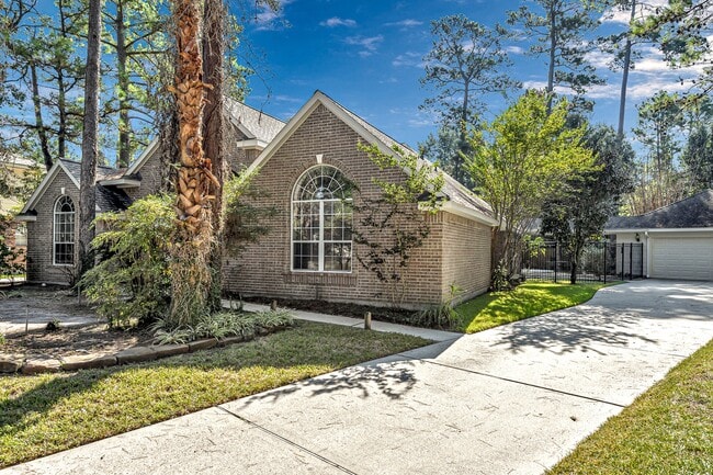 Photo - 6 Old River Pl