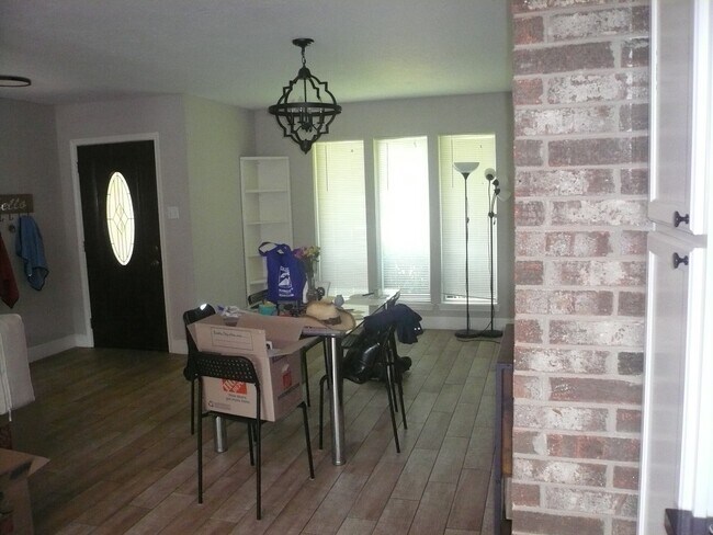 Photo - 2803 Green Fields Dr