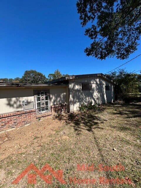 Photo - 803 Ledbetter Ave