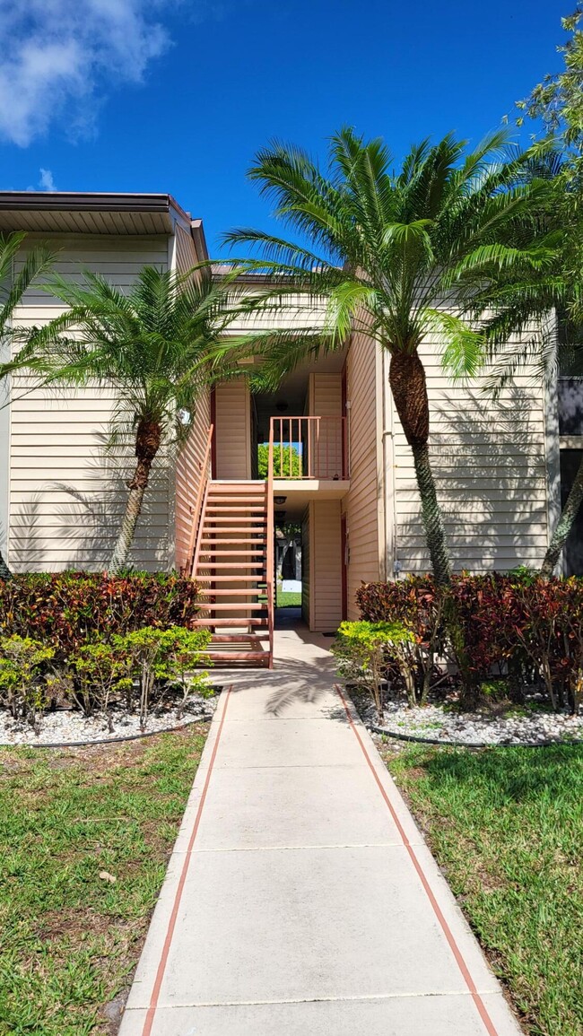 Photo - 15484 Lakes of Delray Blvd Unidad 104 Rental