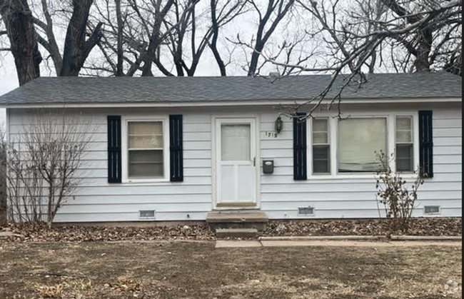 Building Photo - Adorable 2 Bedroom 1 Bath Home in Southwes...