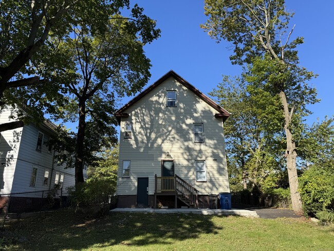 Photo - 393 Newhall St