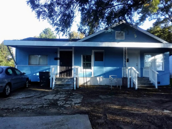 Building Photo - 3856 Flora Ave Rental