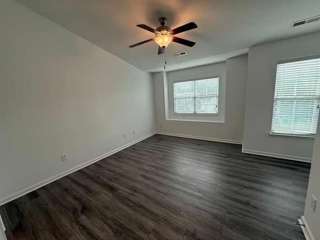 Photo - Townhouse for Rent In Wyngate