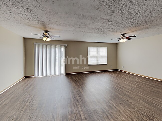 Photo - 8255 Captain Dr