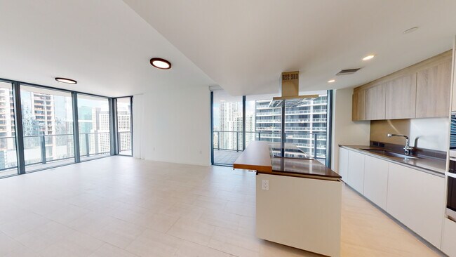 Photo - 1000 Brickell Plz Unit 3915