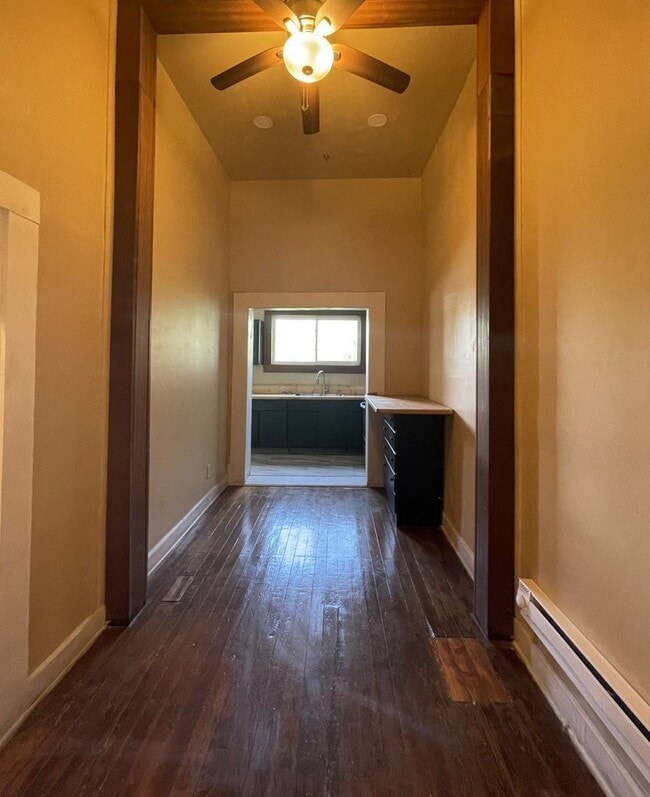 420 College St Unit C