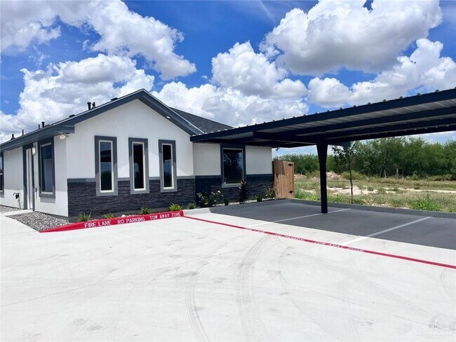 Photo - 13 Palmer Rd Unit 1