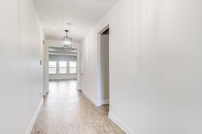 Photo - 10837 Chapelwood Dr