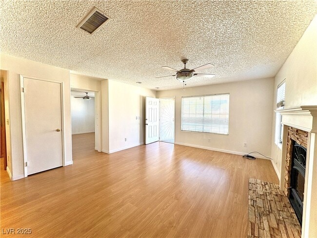 Photo - 9070 Spring Mountain Rd Unit 215