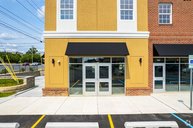 Photo - 211 S Main St