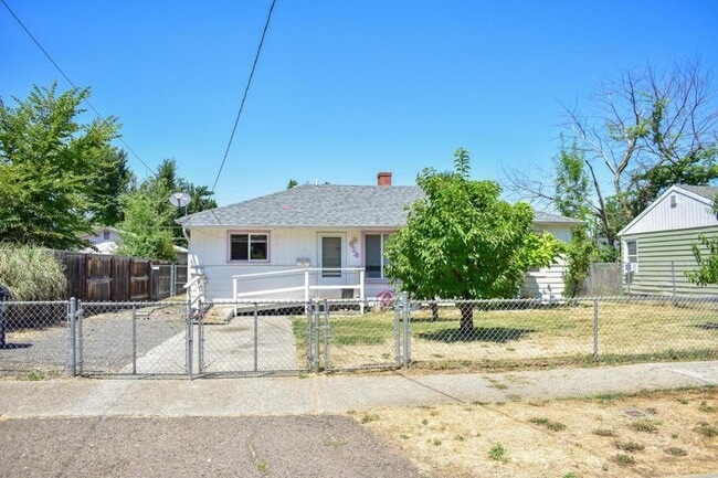 Building Photo - 924 Mount Pitt Ave Rental