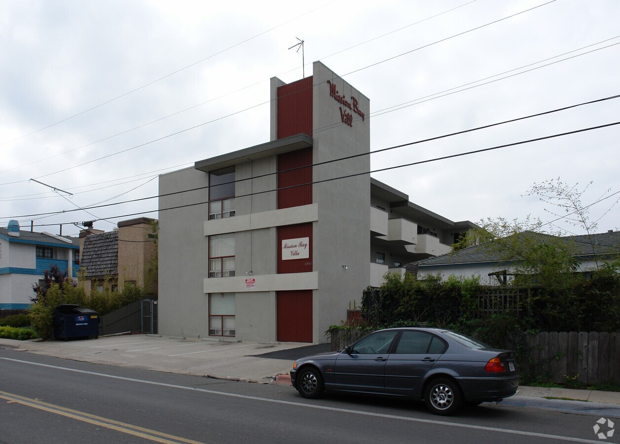 Photo - 1351 Pacific Beach Dr Apartments