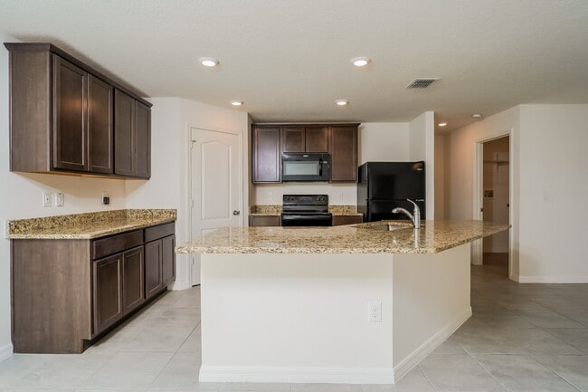 Photo - 1167 Walden Blvd SE