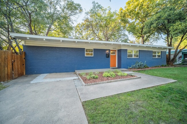 Building Photo - 1809 Salem St Rental