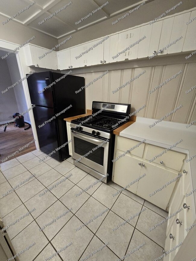 Photo - 2 Bedroom Duplex W/ Basement & Garage
