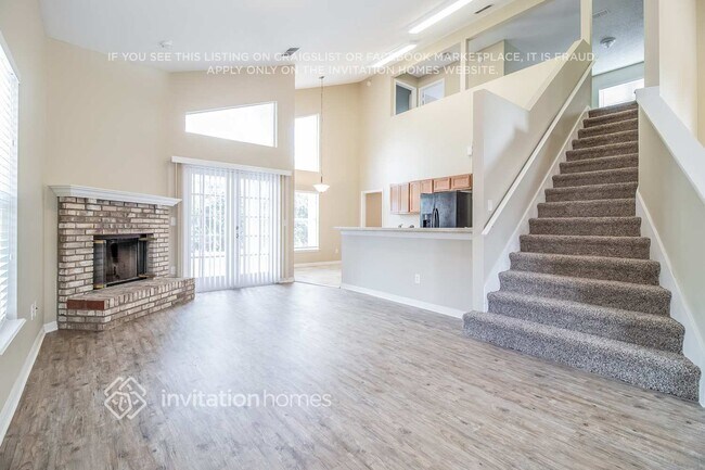 Photo - 403 Woodbury Pines Cir