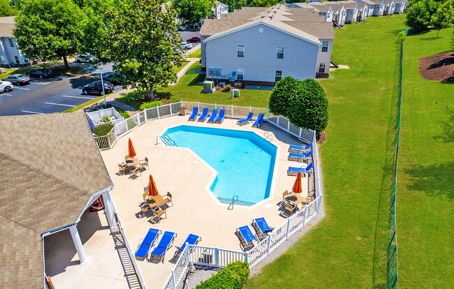 Photo - Willow Creek Apartments