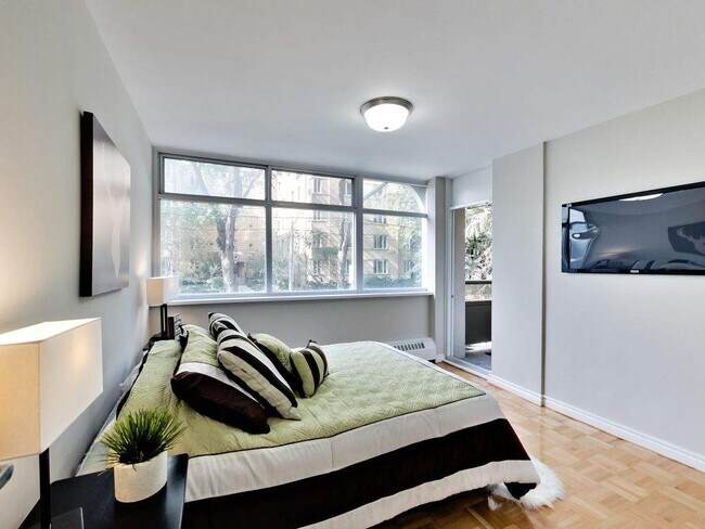 Photo - 425 Avenue Rd