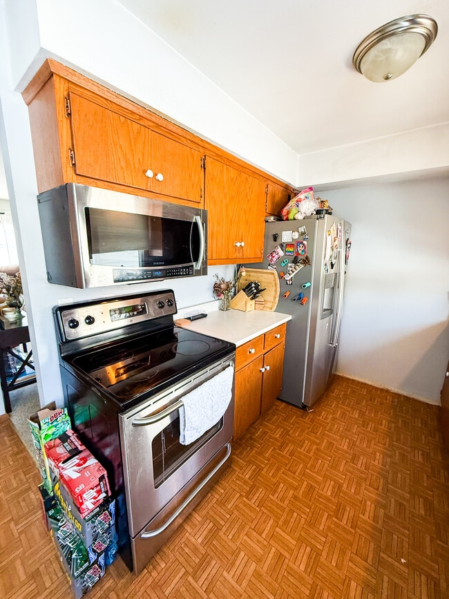 Photo - 4932 Sutton Ln