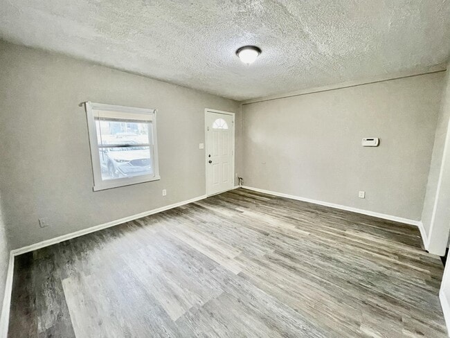 Photo - 7317 Agnes Ave