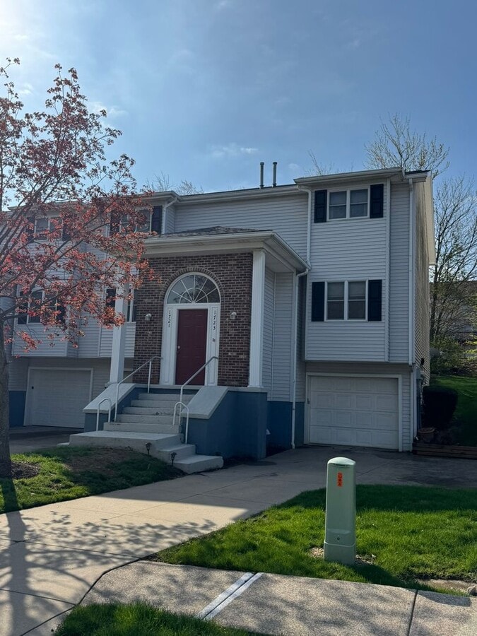 Beautiful 2 bed 1.5 bath Condo for Rent in Quiet Neighborhood! - Beautiful 2 bed 1.5 bath Condo for Rent in Quiet Neighborhood!