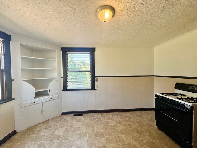 Photo - 1538 Woodland Ave NW Unidad 1538