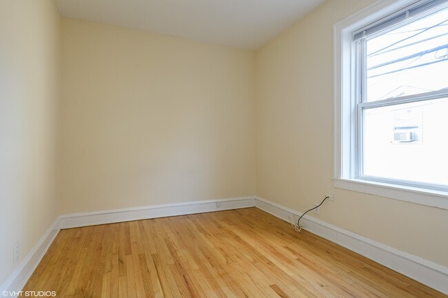 Photo - 3808 W Irving Park Rd Unit 12