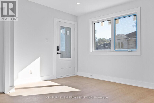 Photo - 598 Kirkwood Ave Unité 2