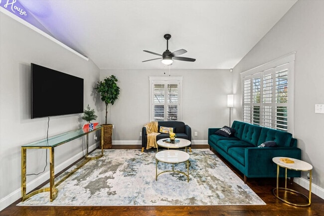 Photo - 2504 Harvey St Unidad ID1049678P