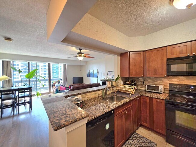 Photo - 5505 Seminary Rd