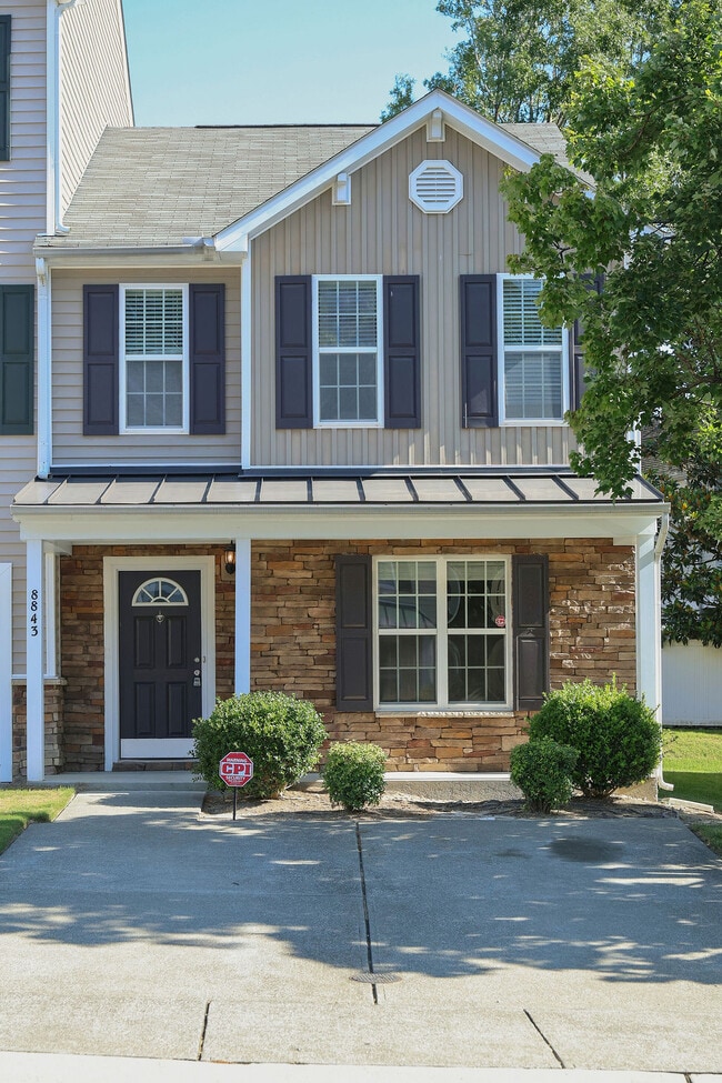 Photo - 8843 Thornton Town Pl