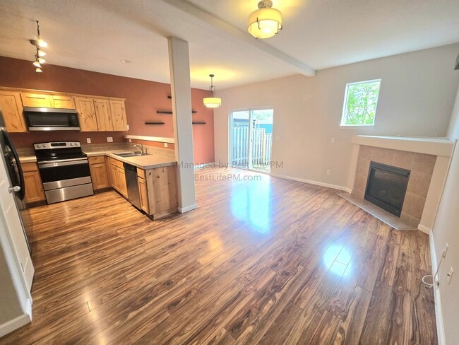 Photo - 17923 SW Niks Dr
