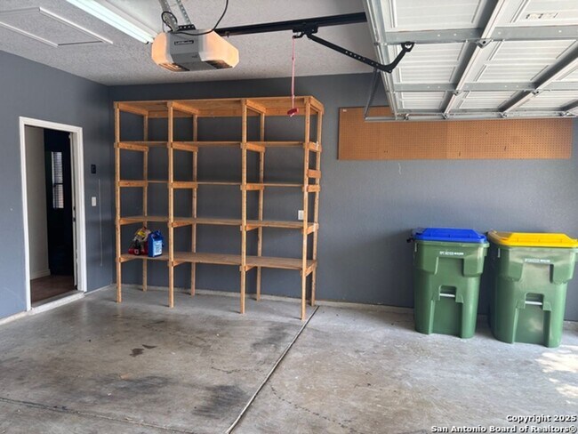 Photo - Welcome to this spacious 4 bedroom, 2 bathroom home located in Selma, TX.