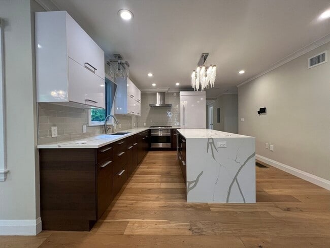 20 Winslow Rd Unit 1