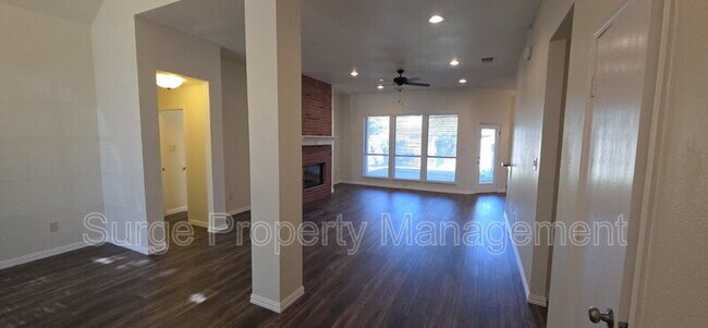 Photo - 629 Dorchester Dr