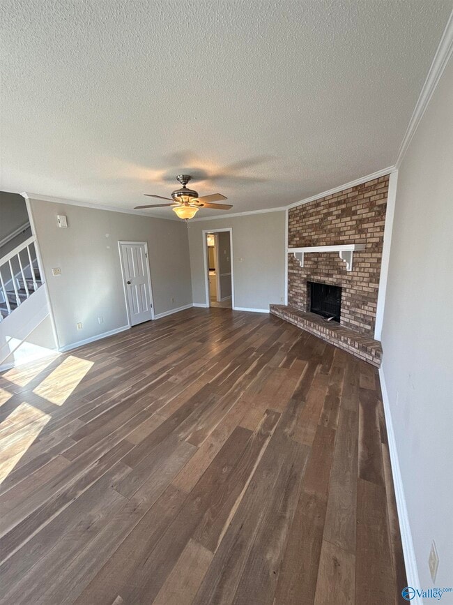 Photo - 2151 Westmead Dr SW Unidad na