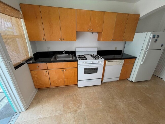 Photo - 1027 Euclid Ave Unit 2