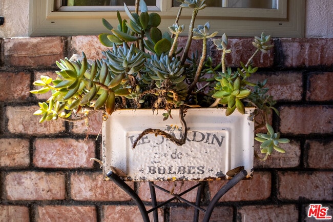 Photo - 14135 Hatteras St