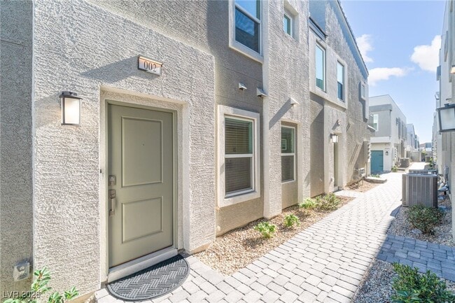 Photo - 6249 Disruptor St