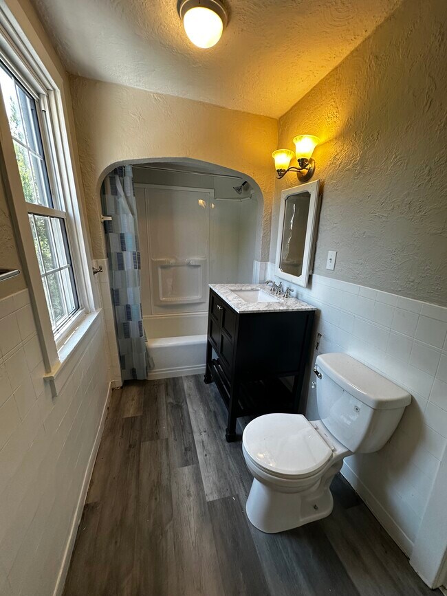 Photo - 849 Kennebec St