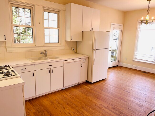 Photo - 307 Perry St