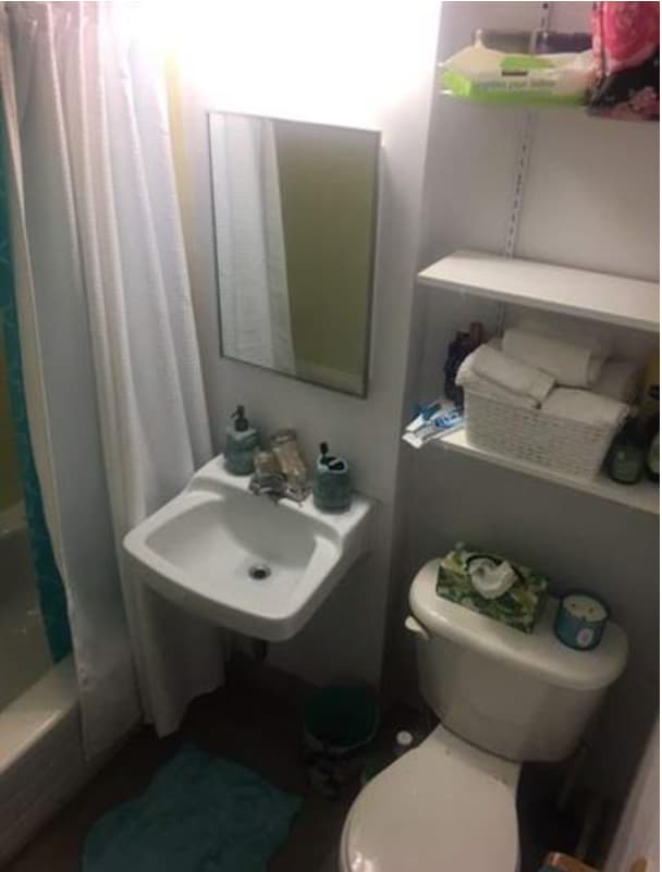 Photo - 84 King Edward Ave Unit 100