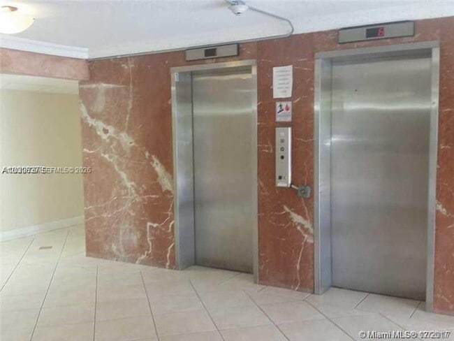 Photo - 9143 SW 77th Ave Unidad B306