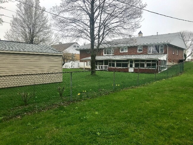 Photo - 395 S Cayuga Rd
