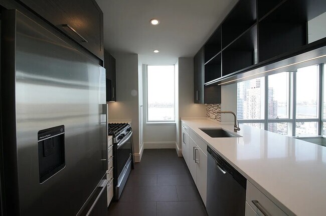 Photo - 551 10th Ave Unit 41E