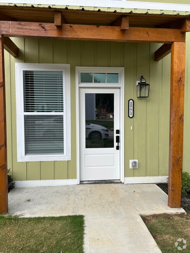 Building Photo - 1771 Arbor Hills Dr SE Rental