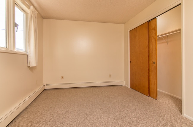 Bedroom - Downtown Classics Unit A