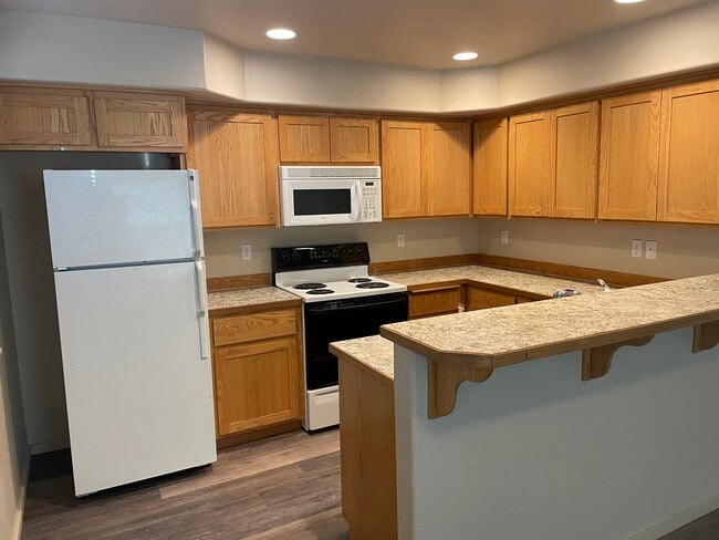 Photo - 451 NW 25th St