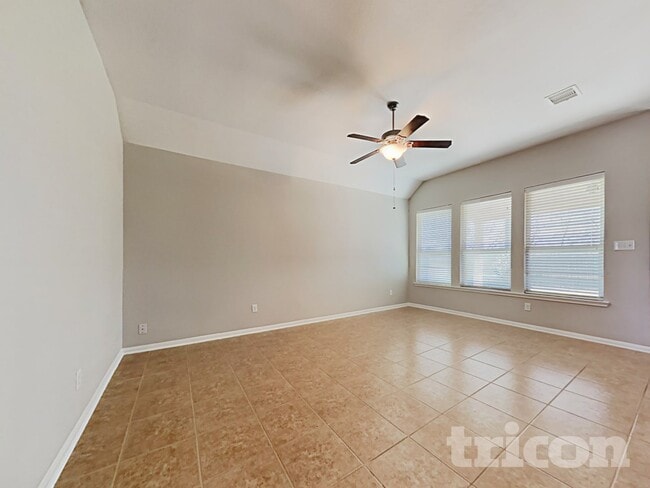 Photo - 410 Heatherton Hill Dr